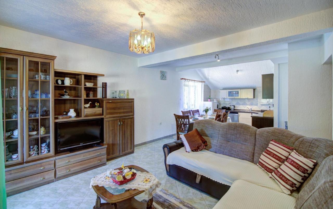House Of Velebit Adria Apartment Senj  Ngoại thất bức ảnh