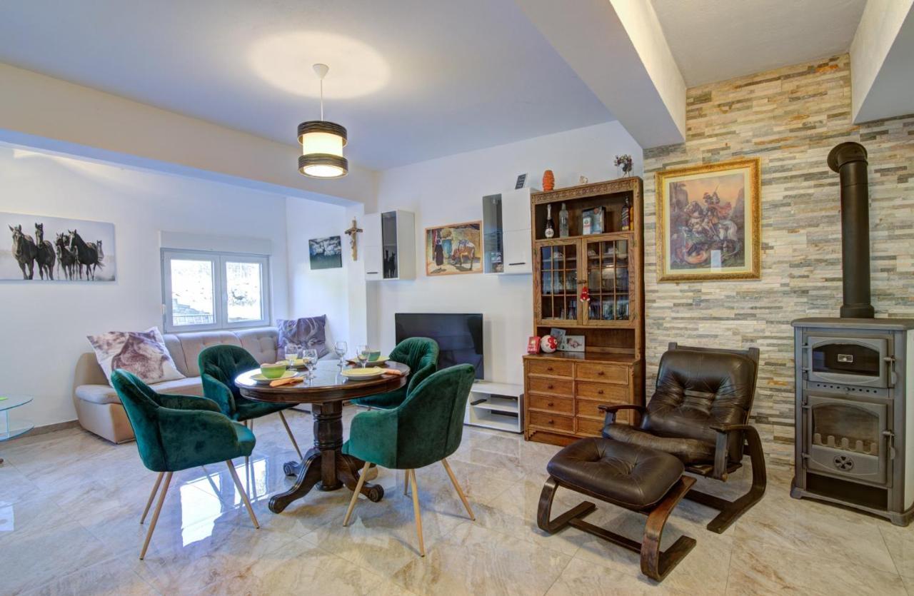 House Of Velebit Adria Apartment Senj  Ngoại thất bức ảnh